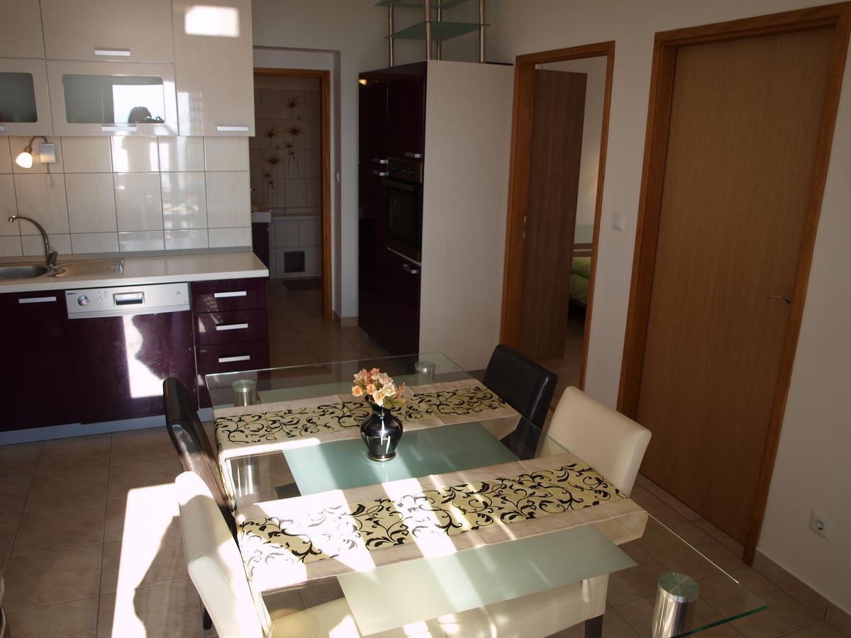 Apartments Nadia Igrane Εξωτερικό φωτογραφία