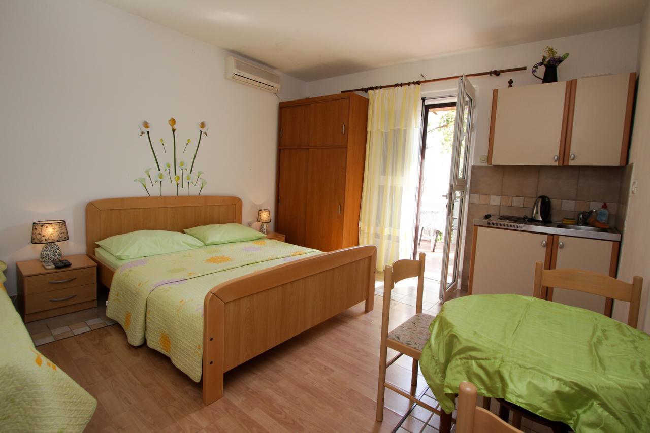 Apartments Nadia Igrane Εξωτερικό φωτογραφία