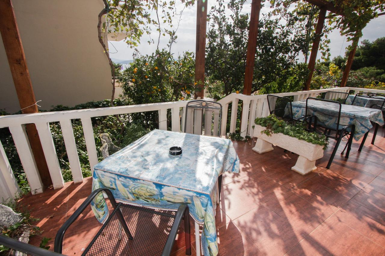 Apartments Nadia Igrane Εξωτερικό φωτογραφία